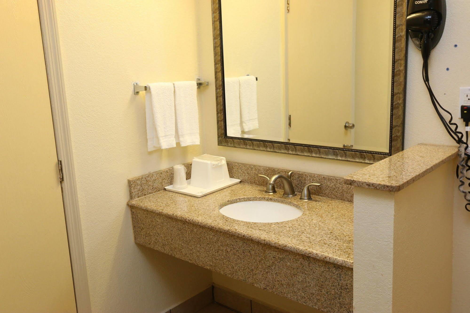 Comfort Inn サウス・パドリー・アイランド エクステリア 写真